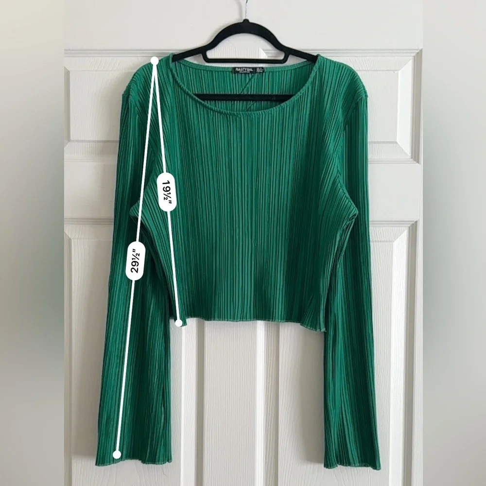 Nasty Gal | Pleated Bright Green Cropped Blouse | Size 14